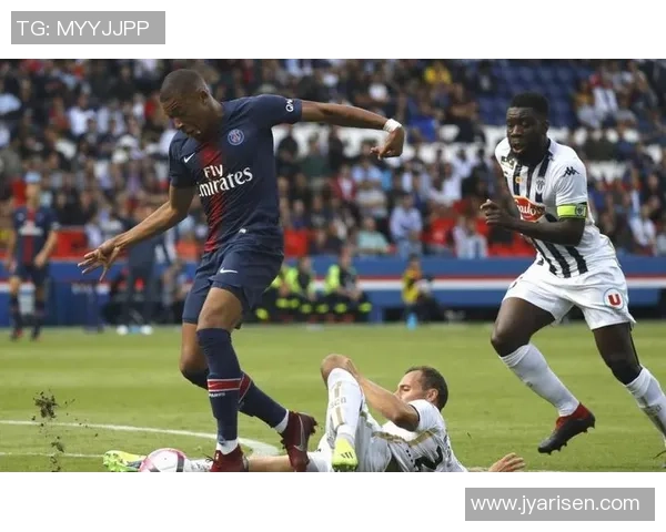 法甲精彩对决里昂主场迎战昂热全场直播信息抢先看